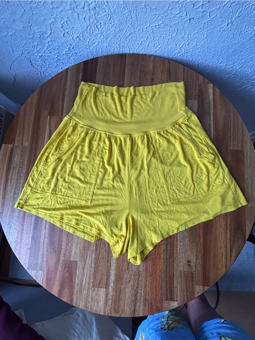 American Eagle Outfitters Yellow Short-Sleeve Piped Pajama pair top & shorts - Picture 9 of 12